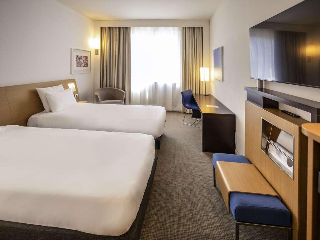 Novotel Salerno Est Arechi Rum bild